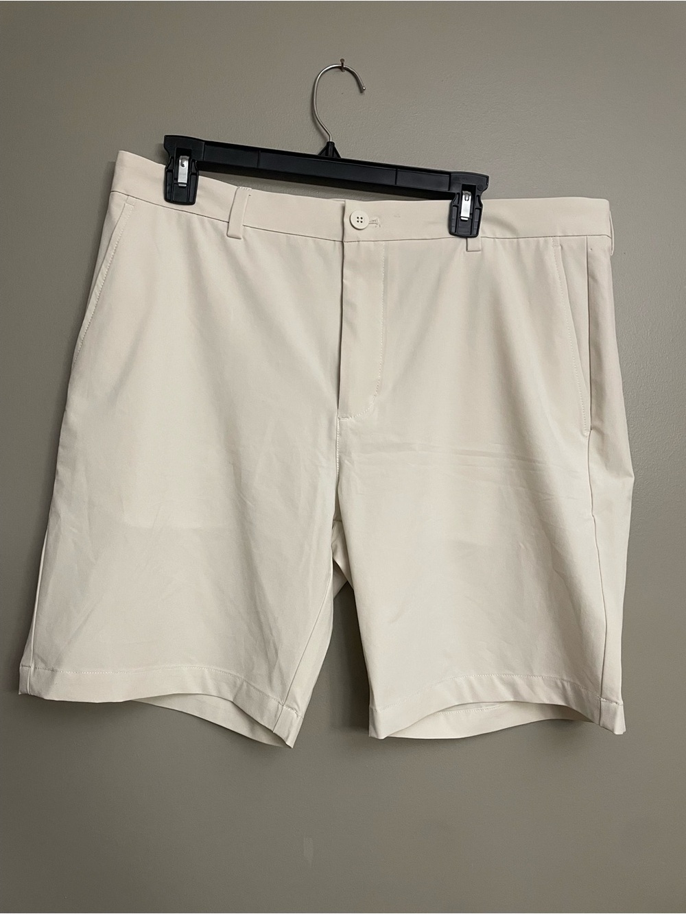 Vineyard Vines Beige Flat Front Performance Shorts